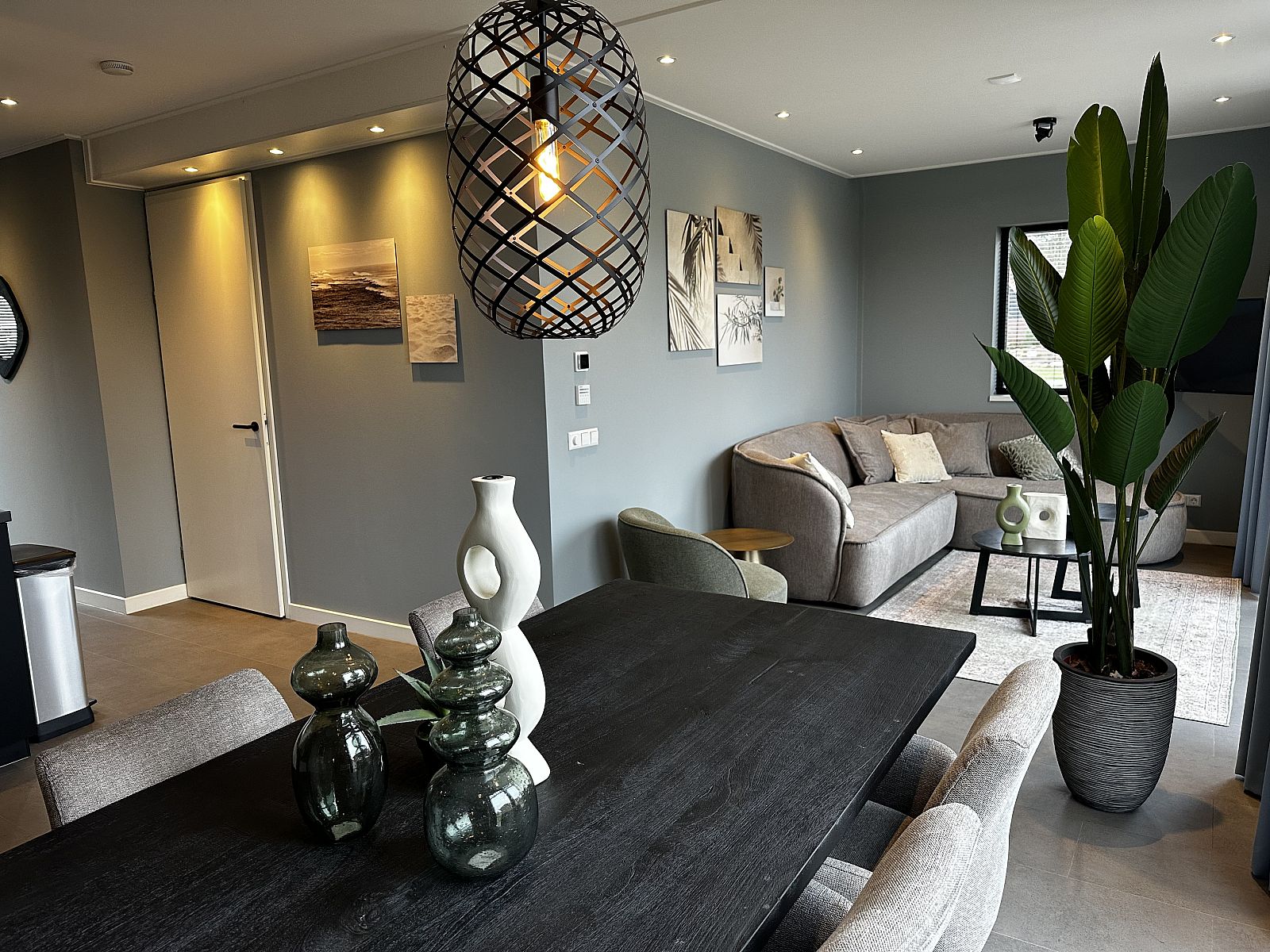 Cozy sitting area in Chalet in Lochem, ideal for relaxation in Achterhoek, Gelderland.