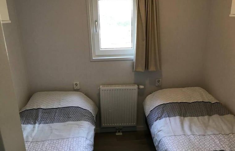 Zweites Schlafzimmer mit zwei Betten im Ferienhaus in Lochem, Achterhoek.