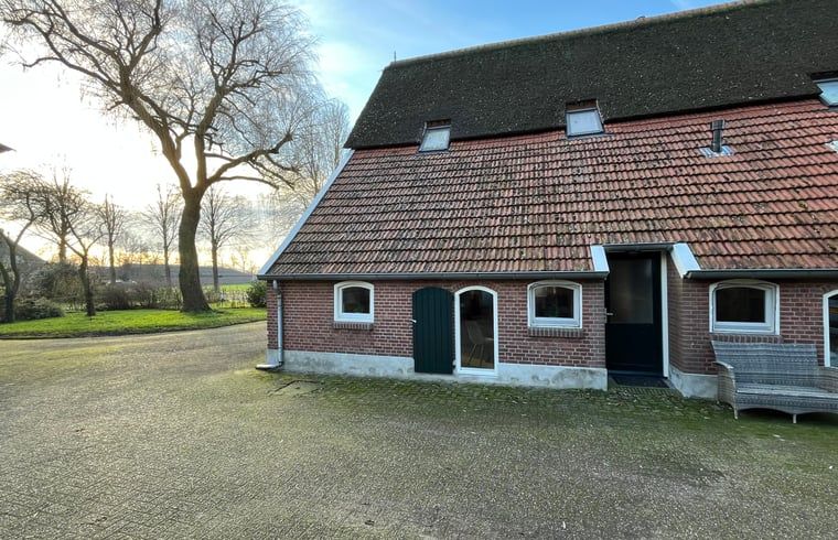 Charmantes Ferienhaus in Geesteren mit authentischer Backsteinfassade, gelegen im gruenen Geesteren, Achterhoek, Gelderland.