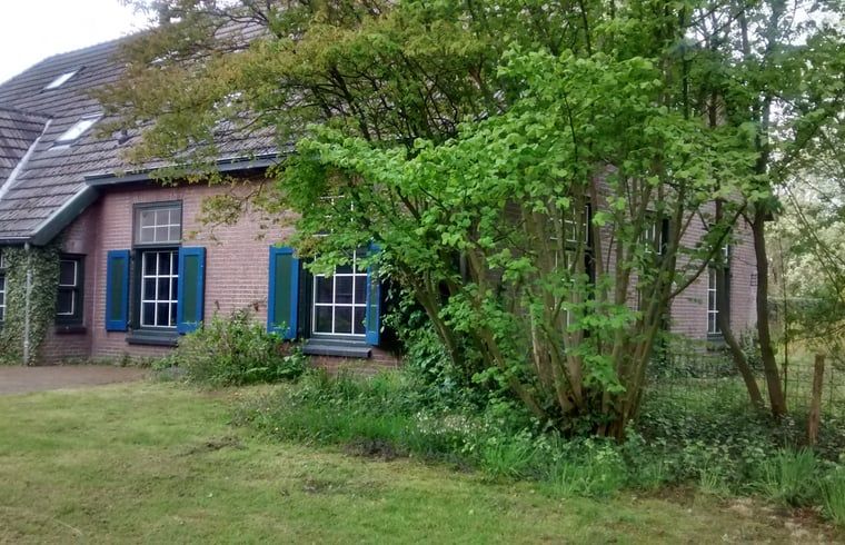 Vacation cottage in Vorden, located in the green nature of Achterhoek, Gelderland. Enjoy the peace and charm of this vacation home.