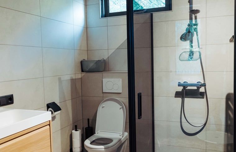 Geniet op het terras van Huisje in Doetinchem, een charmante vakantiewoning in de groene Achterhoek, Gelderland.