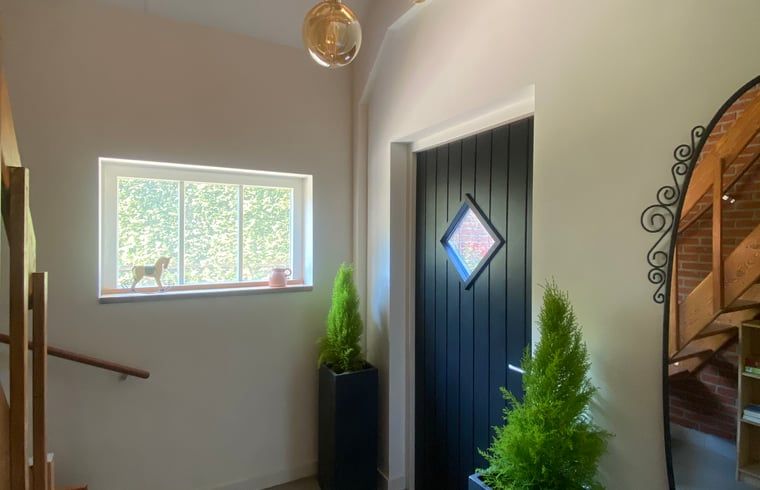 Entrance with plants in Holiday home in Gaanderen, Gelderland