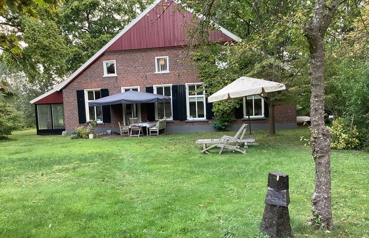 Ferienhaus in Winterswijk Brinkheurne, Ferienhaus in Achterhoek, Gelderland, mit grossem Garten und Terrasse, umgeben von gruener Natur.