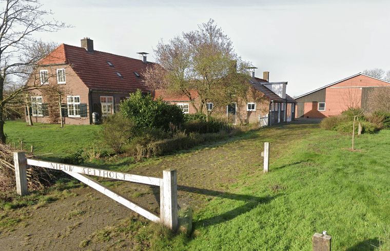 Cottage in Almen, Ferienhaus in Achterhoek, Gelderland. Traditionelles Bauernhaus-Design mit laendlichem Charme und gruener Umgebung.