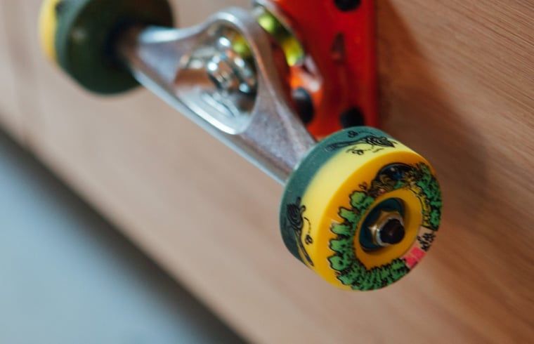 Skateboard-Rad Detail in der Huette in Joppe, Achterhoek.