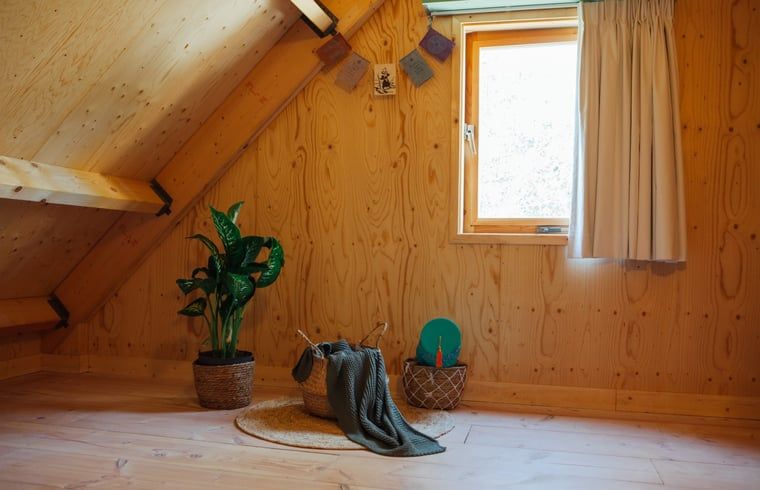 Geraeumiges Zimmer im Dachgeschoss des Ferienhauses in Joppe, Achterhoek.