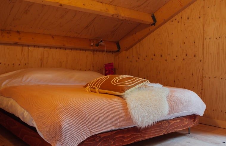 Bequemes Bett in der Huette in Joppe, Achterhoek.