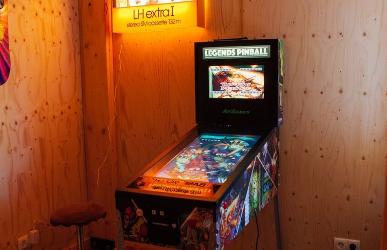 Flipperautomat zur Unterhaltung im Ferienhaus in Joppe, Achterhoek.