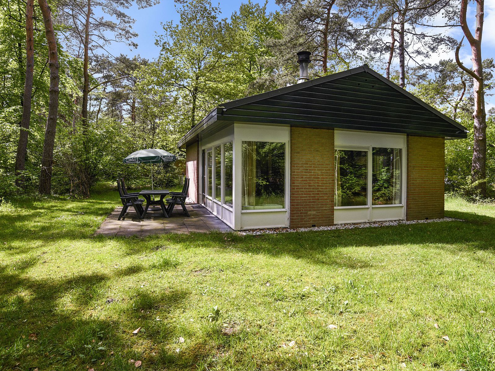 Guest house 3201171 - Bungalow Veluwe - Heideheuvel | 4-persoons bungalow | 4CE
