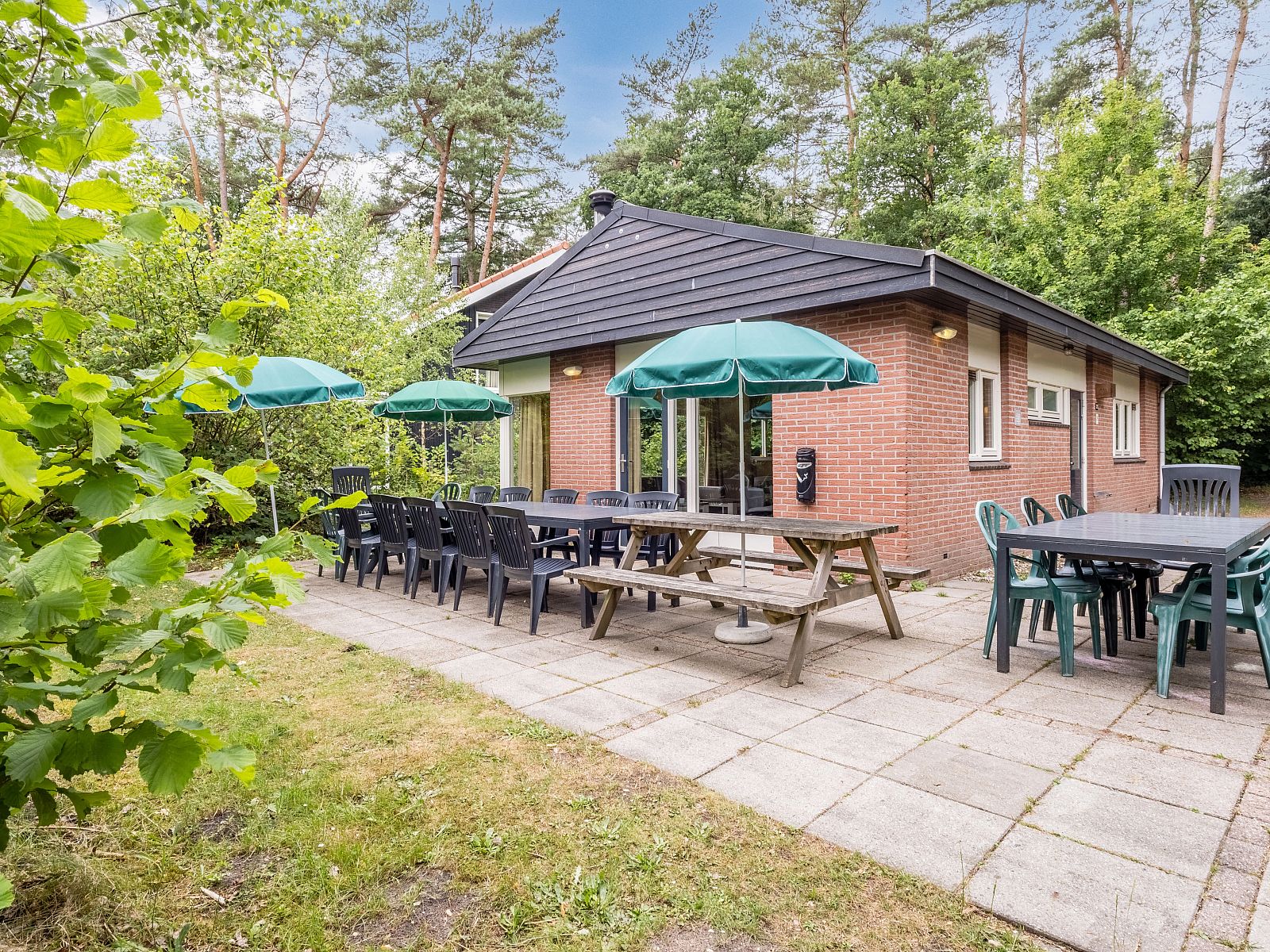 Verblijf 3201195 - Bungalow Veluwe - Heideheuvel | 18-persoons reuniebungalow | 18C