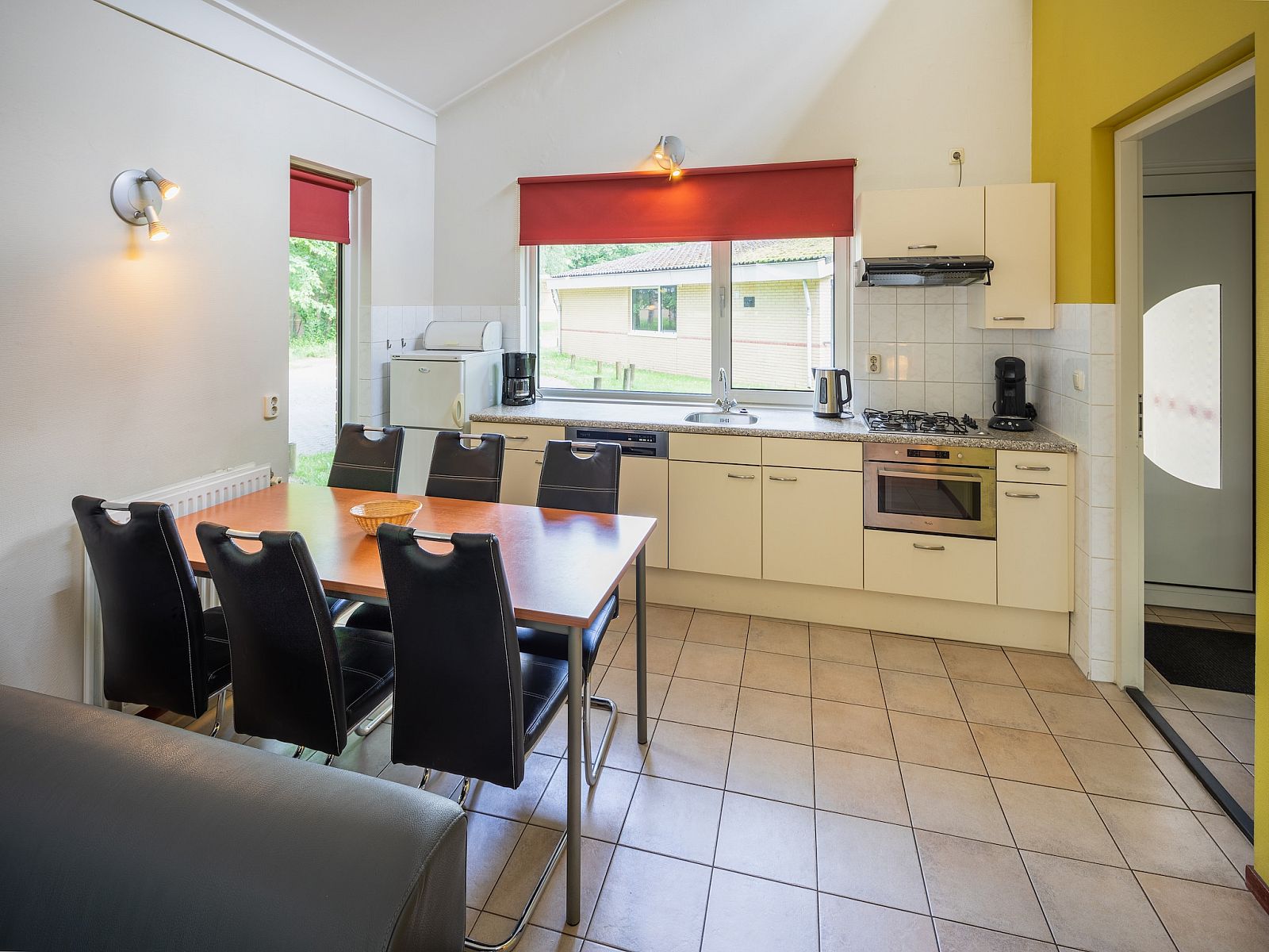 Guest house 320543 - Bungalow Veluwe - Vakantiepark de Berkenhorst 12
