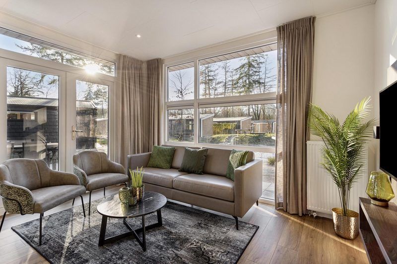 Cozy sitting area in Module Special 4 persons Wellness, Ede, Veluwe, vacation home with a view of nature.