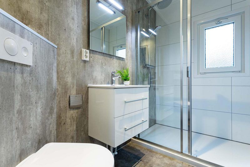 Modernes Badezimmer mit Dusche in Modul Spezial 6 Personen Wellness, Ede, Veluwe.