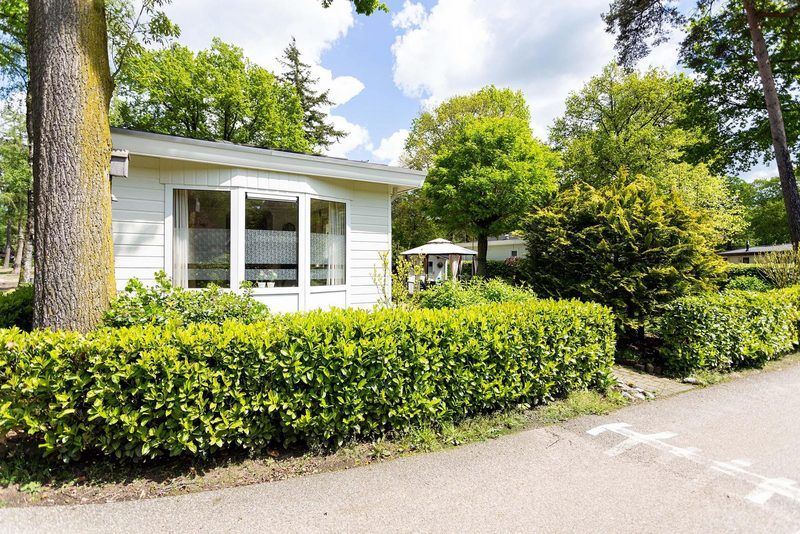 Ferienwohnung fuer 3 Personen in Ede, Veluwe, Gelderland, umgeben von gruener Natur und ruhiger Lage.