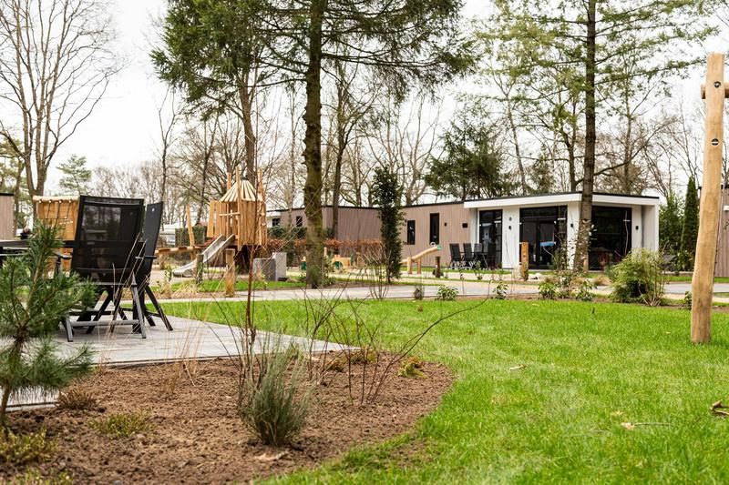 Module Special kids 5 personen in Ede, Veluwe, Gelderland met groene tuin en terras voor ontspanning.