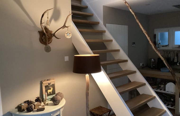 Treppe und Flur in Cottage in Emst, Veluwe Ferienhaus, Gelderland.