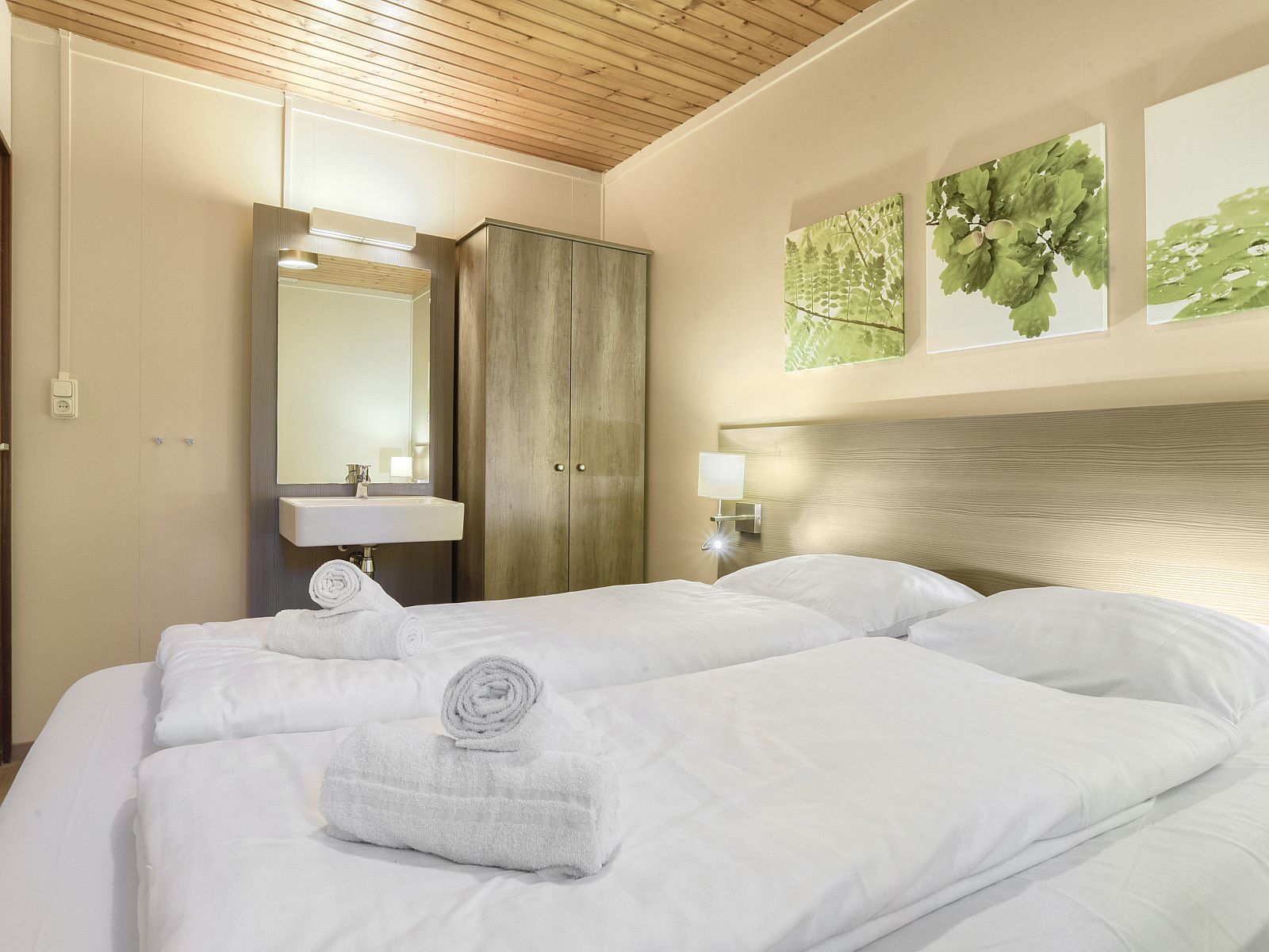 Unterkunft 3211129 - Bungalow Veluwe - Miggelenberg | 4-persoons hondenbungalow | 4CD