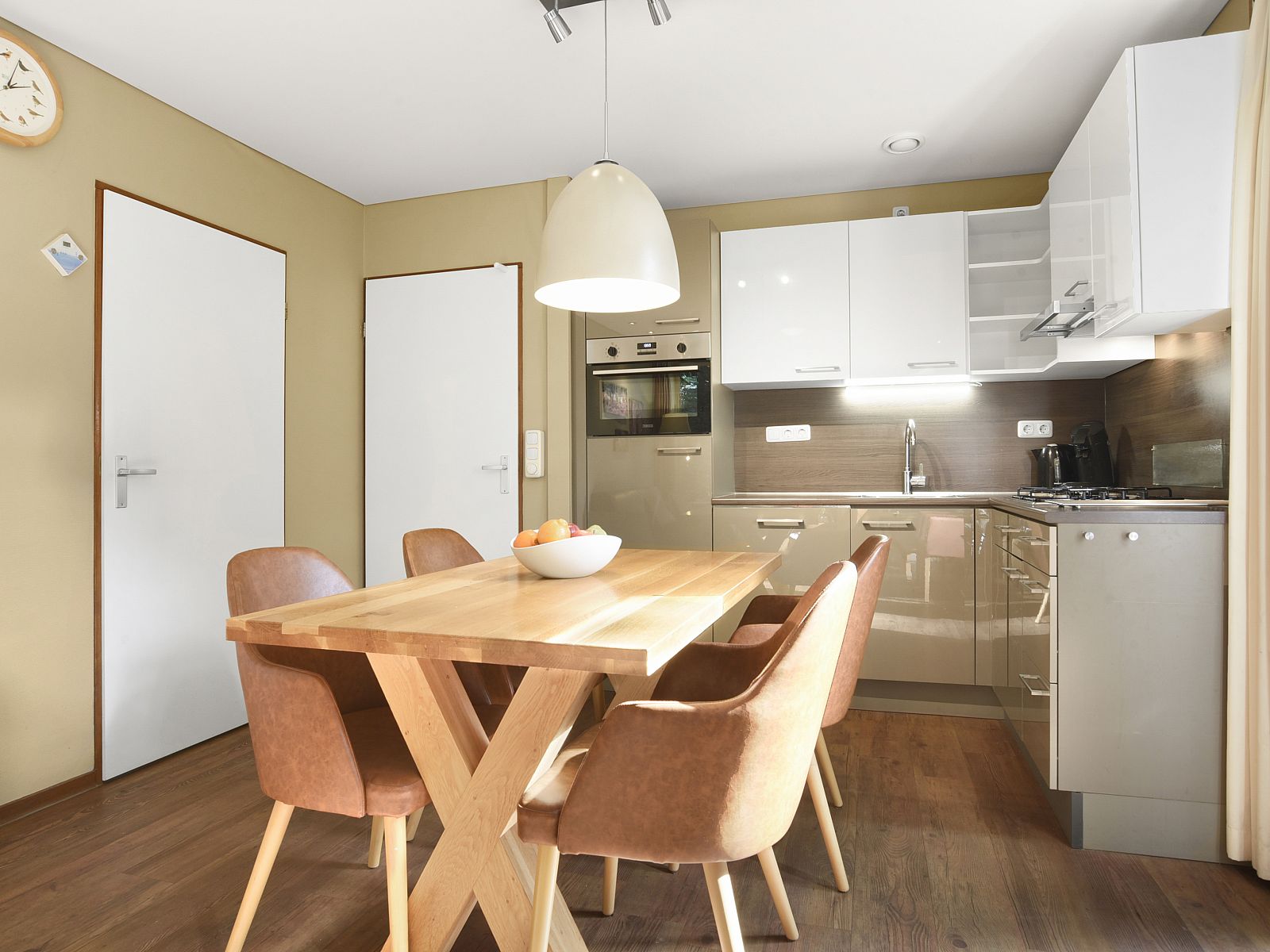 Verblijf 3211130 - Bungalow Veluwe - Miggelenberg | 4-persoons bungalow | 4CE2