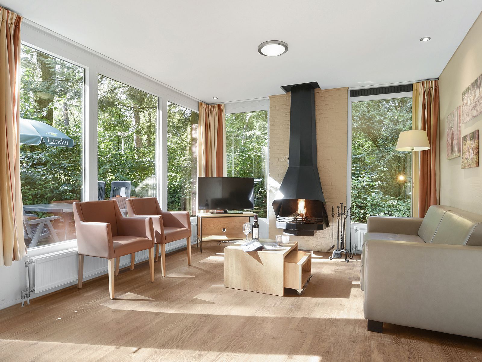 Verblijf 3211130 - Bungalow Veluwe - Miggelenberg | 4-persoons bungalow | 4CE2