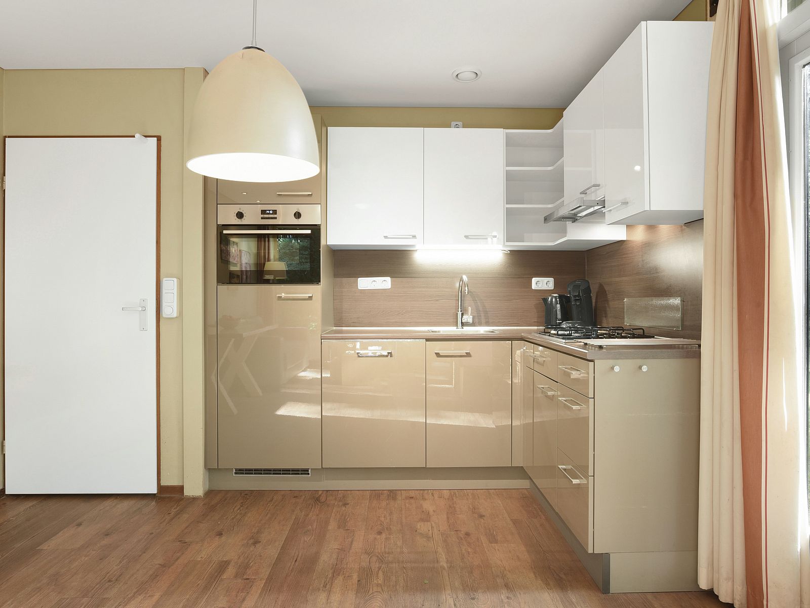 Verblijf 3211130 - Bungalow Veluwe - Miggelenberg | 4-persoons bungalow | 4CE2