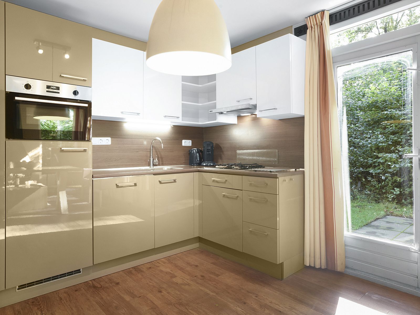 Verblijf 3211130 - Bungalow Veluwe - Miggelenberg | 4-persoons bungalow | 4CE2