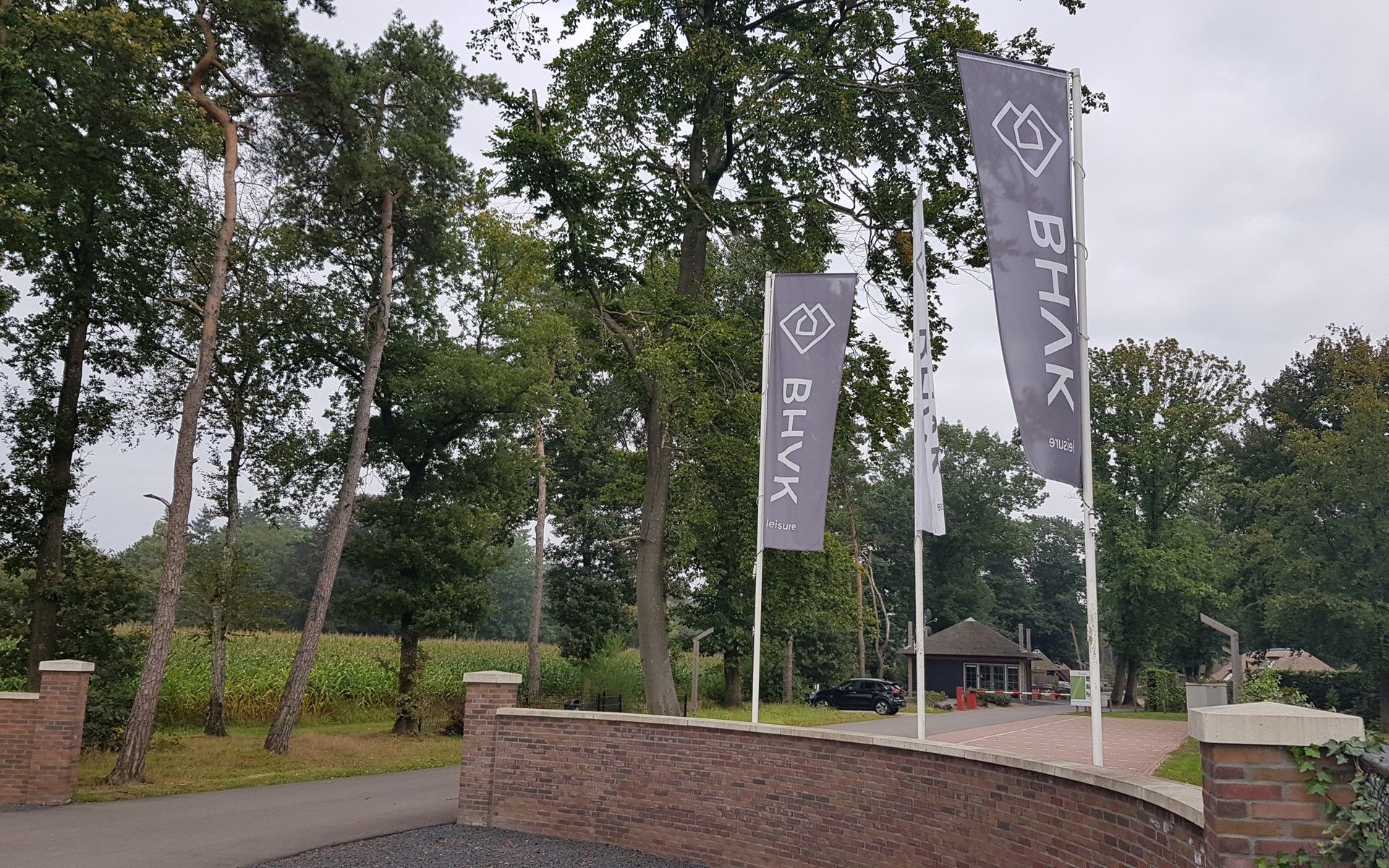 BHVK Leisure flags at entrance to Buitenplaats Sprielderbosch, location of Holiday home Sprielderbosch 12 'The Crested Tit'.