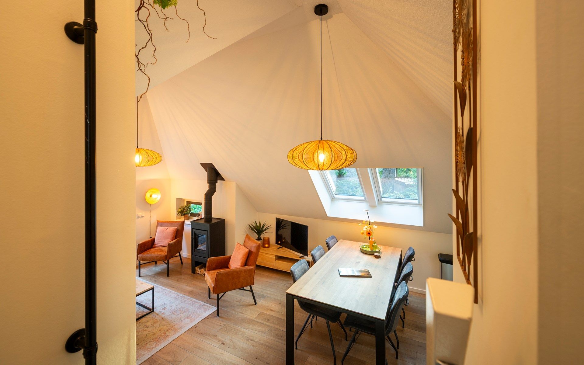 Uebersicht des Wohn- und Essbereichs im Ferienhaus Sprielderbosch 23 De Zwijnenstal, Ferienhaus in Putten, Veluwe.