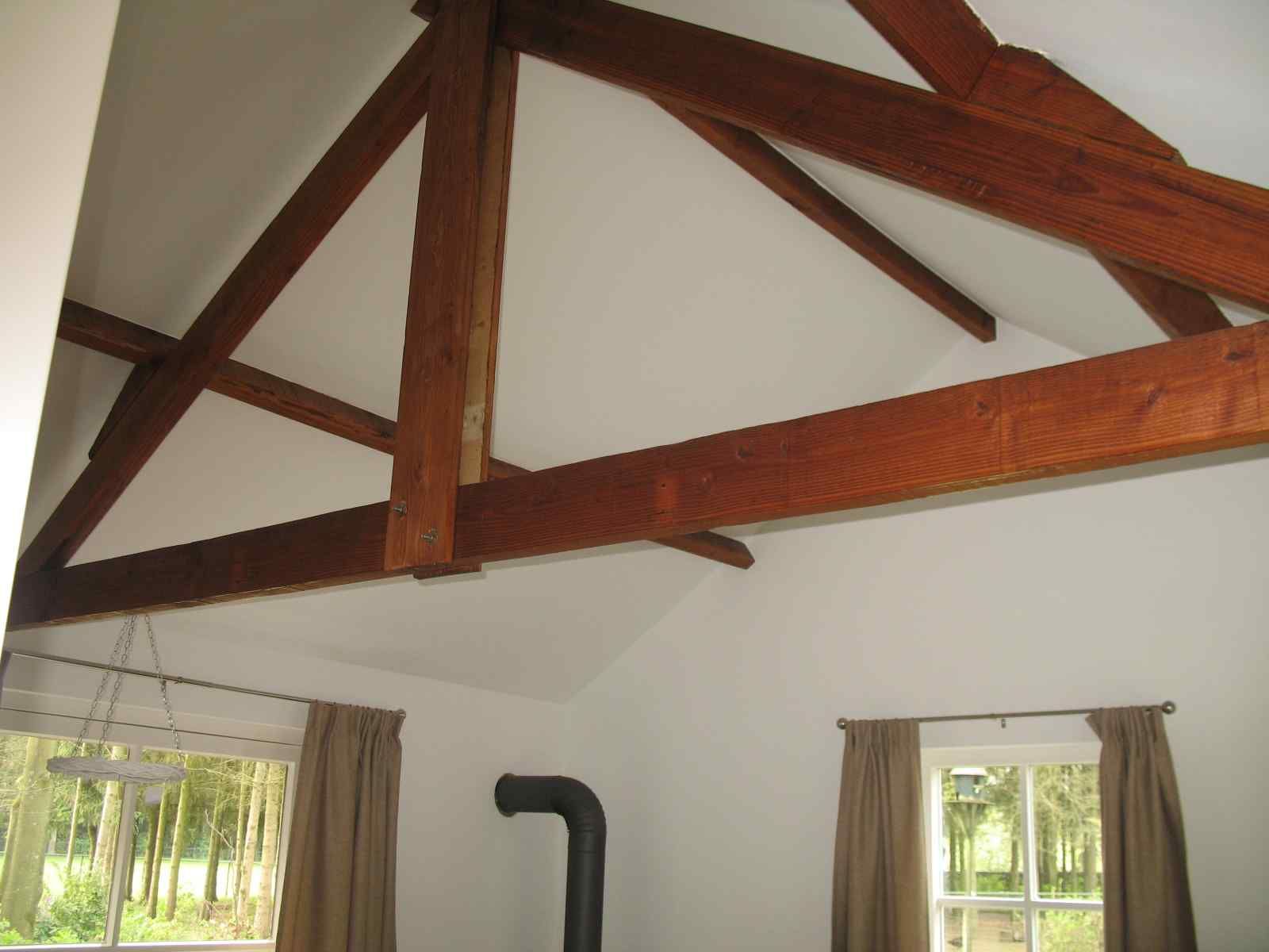 Wooden beam ceiling in vacation home DG1276, Putten, Veluwe, with lots of natural light.
