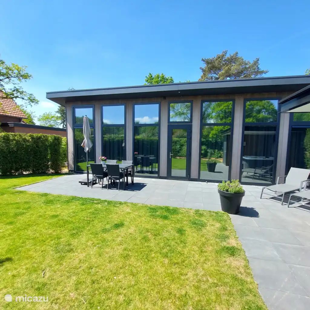 Guest house 3220242 - Holiday property Veluwe - Comfort bungalow 01 met jacuzzi