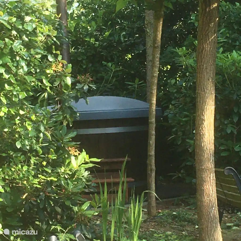 Unterkunft 3220244 - Chalet Veluwe - Veluweboshuisje met airco en hottub.