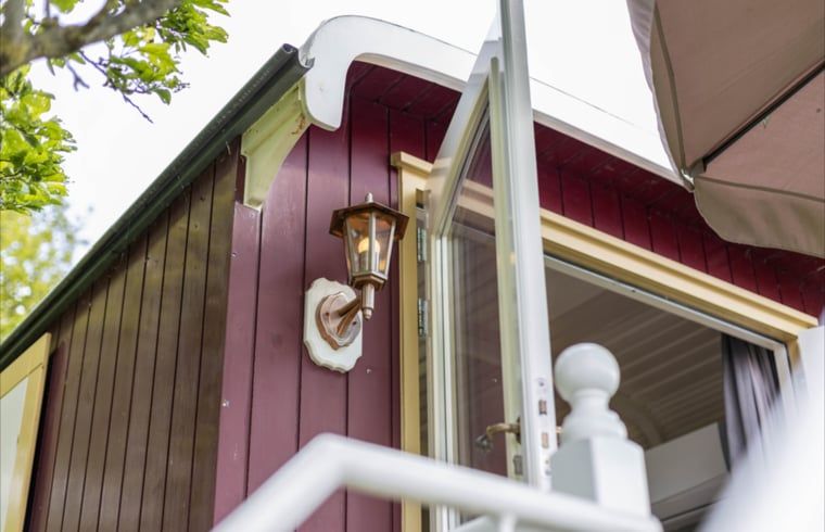 Charming entrance to Holiday Home in Wezep/Oldebroek, a Veluwe gem.