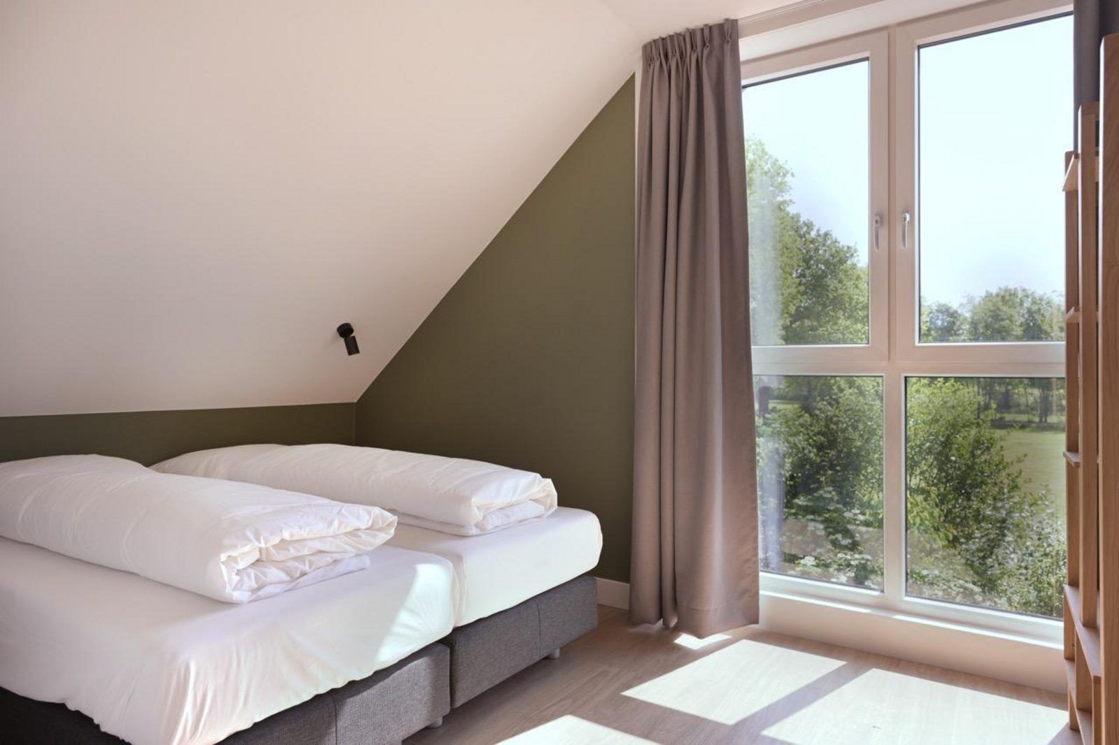 Verblijf 322589 - Vakantiewoning Veluwe - Heide Hoeve Hoekwoning met Hottub | 6 personen