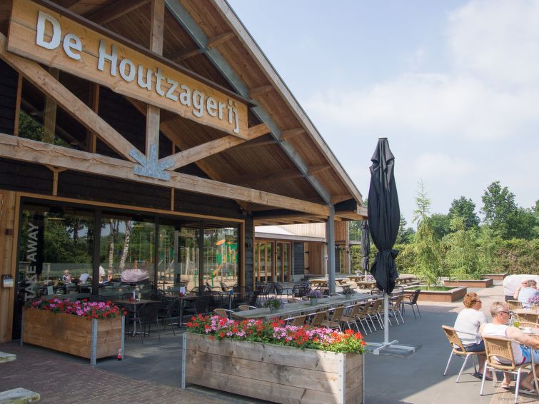 Restaurant De Houtzagerij nabij Vakantiehuis Boekhorst 5, Otterlo, Veluwe biedt heerlijke eetgelegenheid.