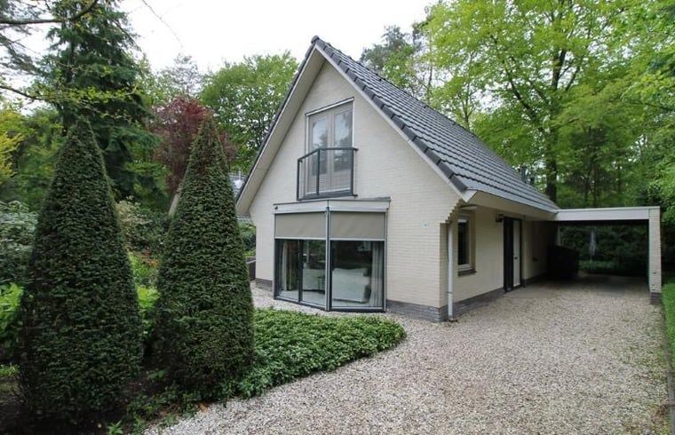 Huisje in Epe, een charmant vakantiehuis op de Veluwe in Gelderland, omgeven door weelderige natuur en rustgevende omgeving.