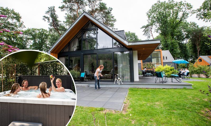 Erholungsvilla fuer 6 Personen Wellness mit Spa in Lunteren, Veluwe. Moderne Villa mit grosser Veranda und gruener Umgebung.