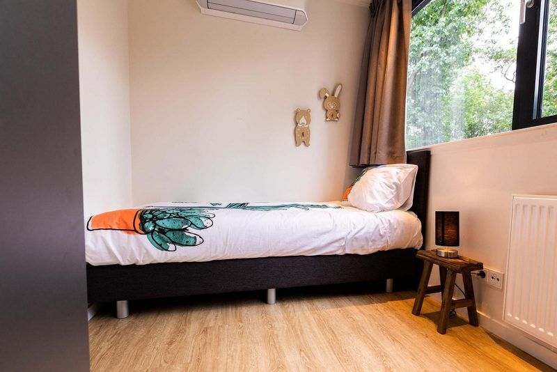 Knusse eenpersoonskamer in Recreatievilla 6 personen, Lunteren. Ideaal voor kinderen in vakantiehuis Veluwe, Gelderland.