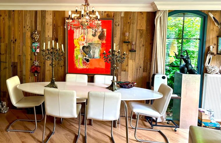 Romantische Gartenlaube im Garten von Huisje in Doornspijk, Ferienhaus in der Veluwe.