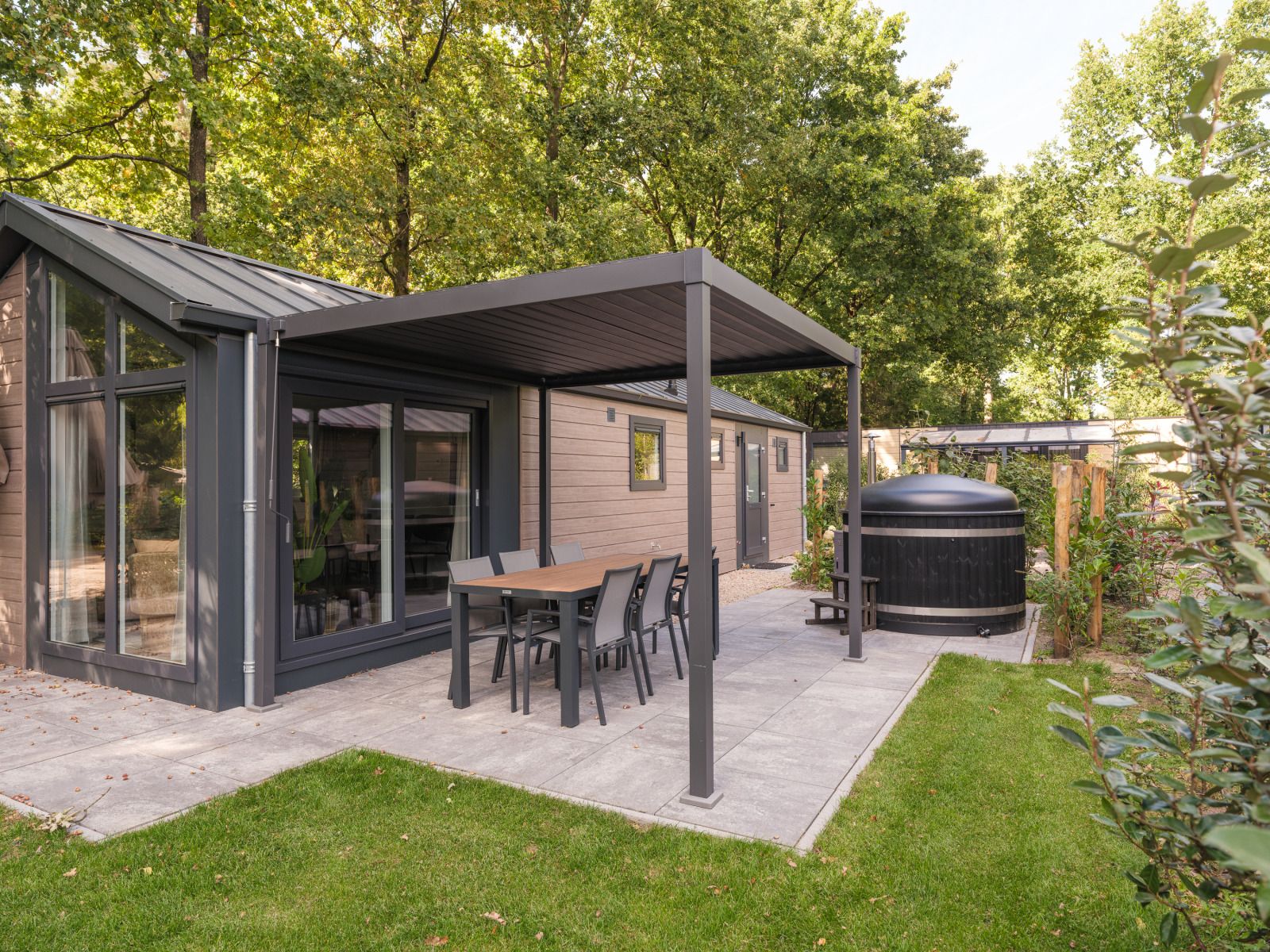 Verblijf 325359 - Vakantiewoning Veluwe - Doornenburg Lodge Comfort met Hottub & Sauna