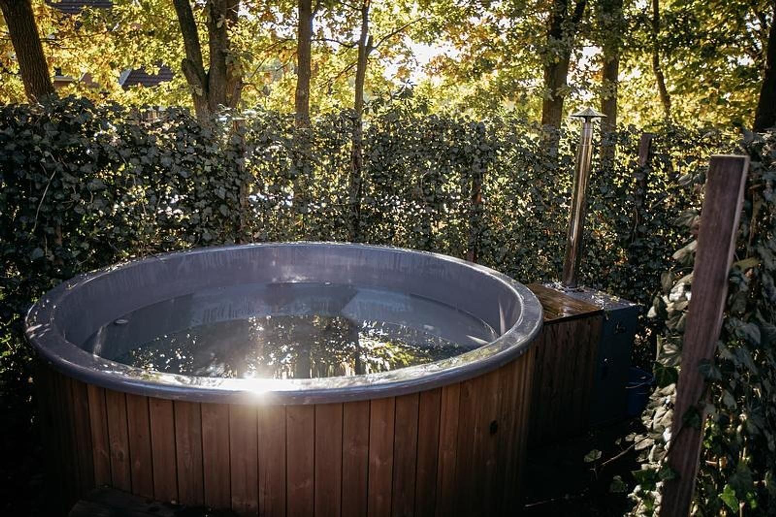 Guest house 325543 - Holiday property Veluwe - Heide Villa met Hottub & Sauna | 18 personen