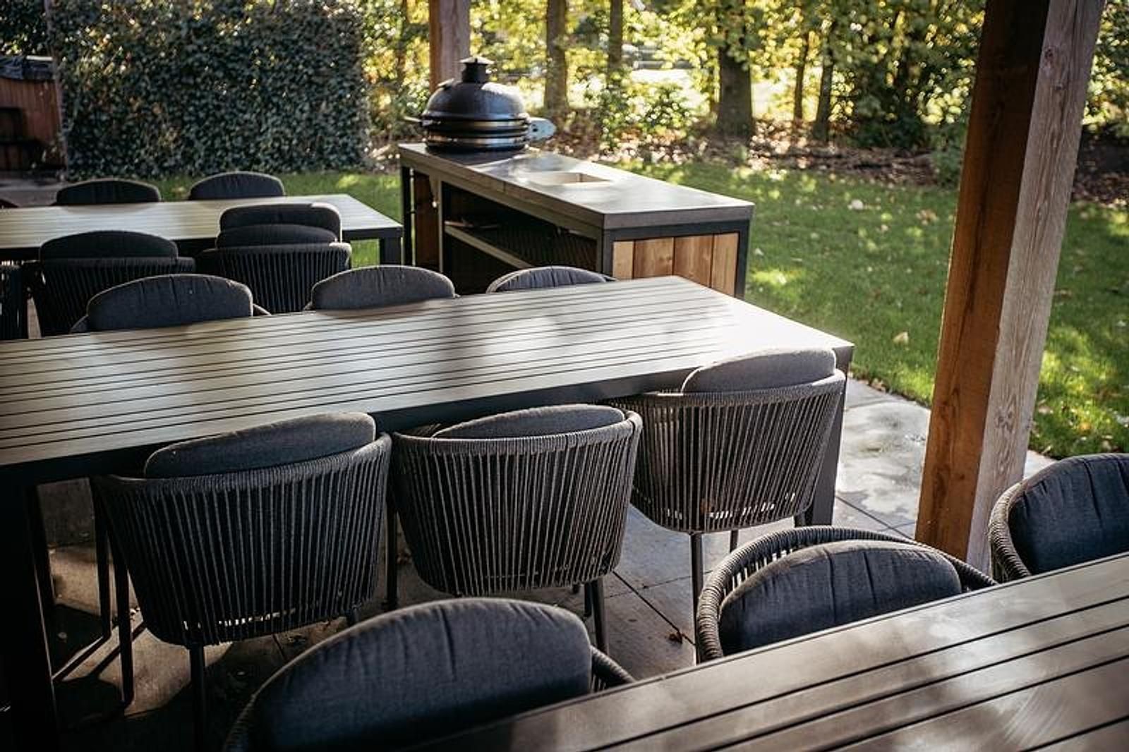 Guest house 325543 - Holiday property Veluwe - Heide Villa met Hottub & Sauna | 18 personen