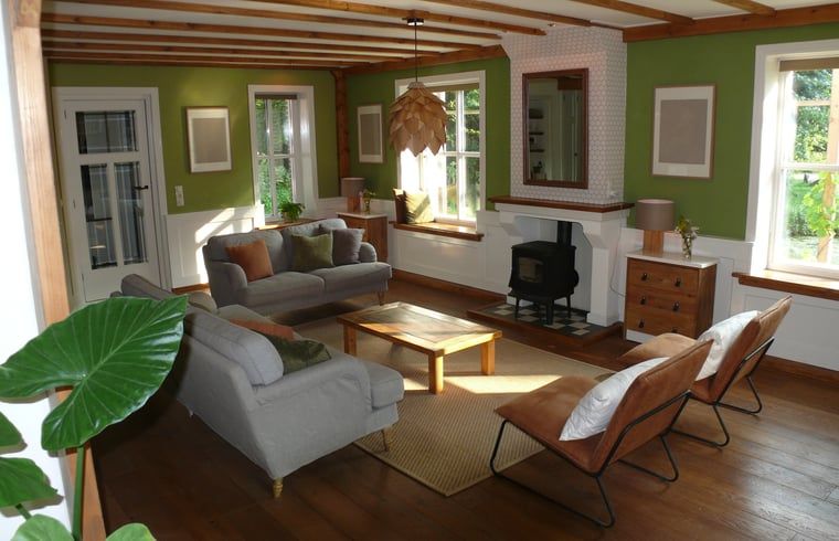 Geraeumiges Wohnzimmer im Ferienhaus in 't Loo Oldebroek, gemuetlich eingerichtet, Veluwe.