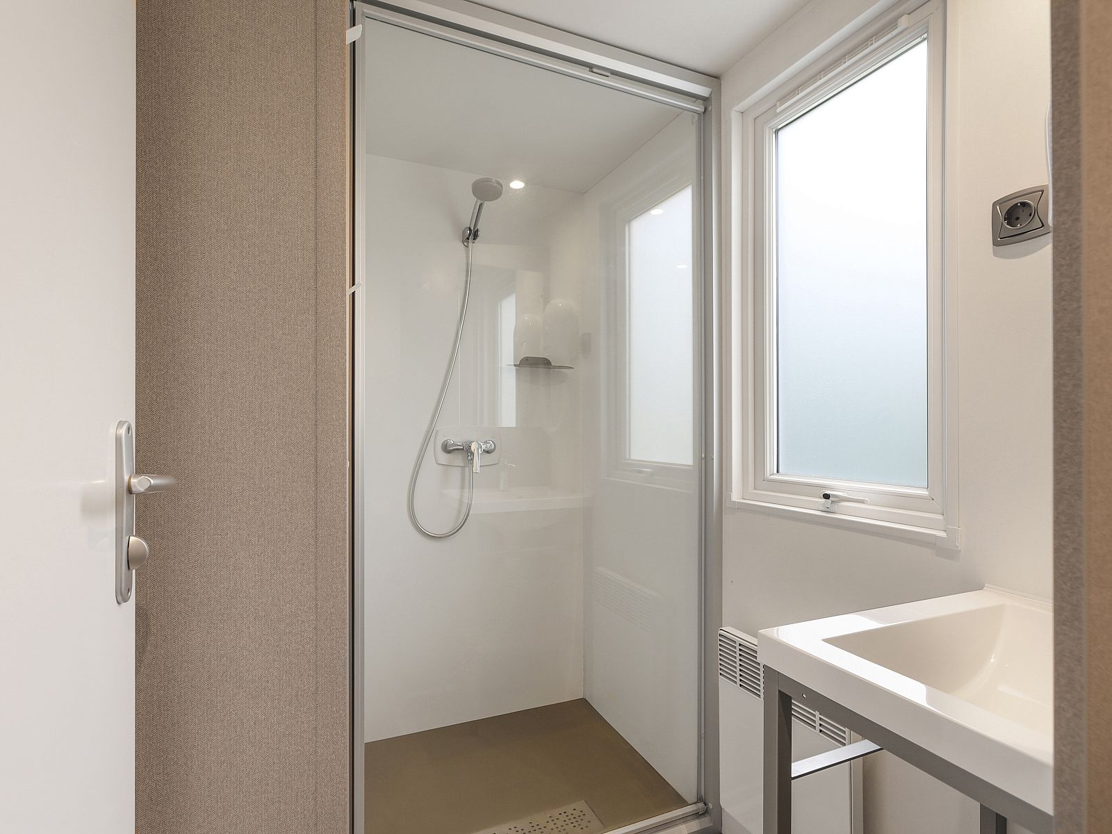 Unterkunft 3264101 - Ferienhaus Veluwe - Rabbit Hill | 6-persoons mobile home | 6MH1