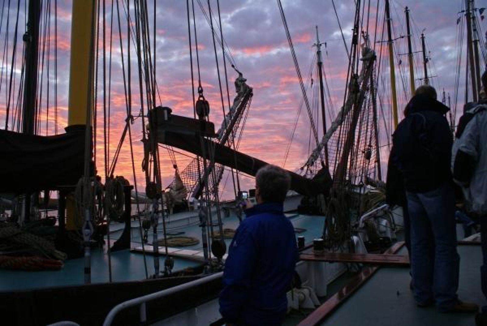 GR008 vakantiehuis in Groningen biedt uitzicht op schilderachtige grachten en huizen.