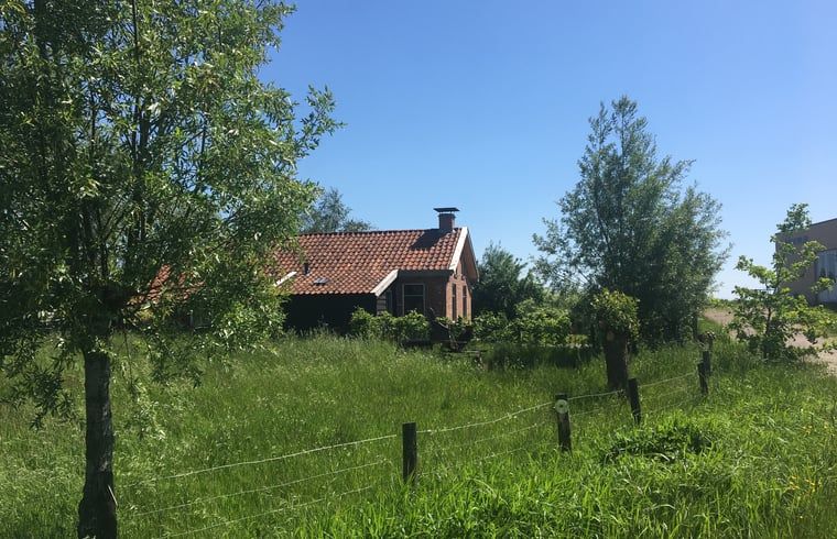 Rustieke vakantieaccommodatie in Overschild omgeven door natuur in Groningen.