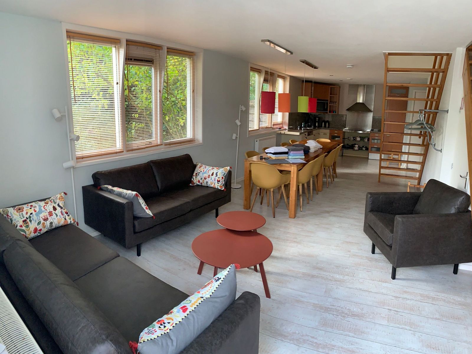 Guest house 340310 - Apartment Noordwest Groningen - Appartement mit Wallbox