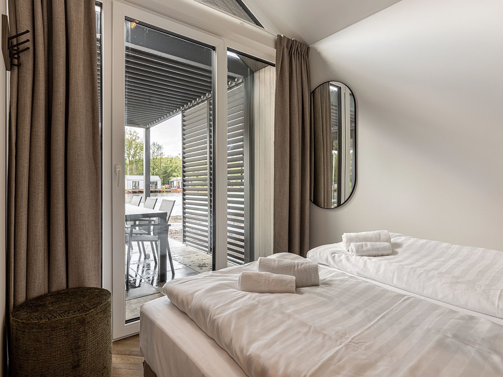 Guest house 350647 - Bungalow Zuidoost Groningen - 6-persoons woning | 6L