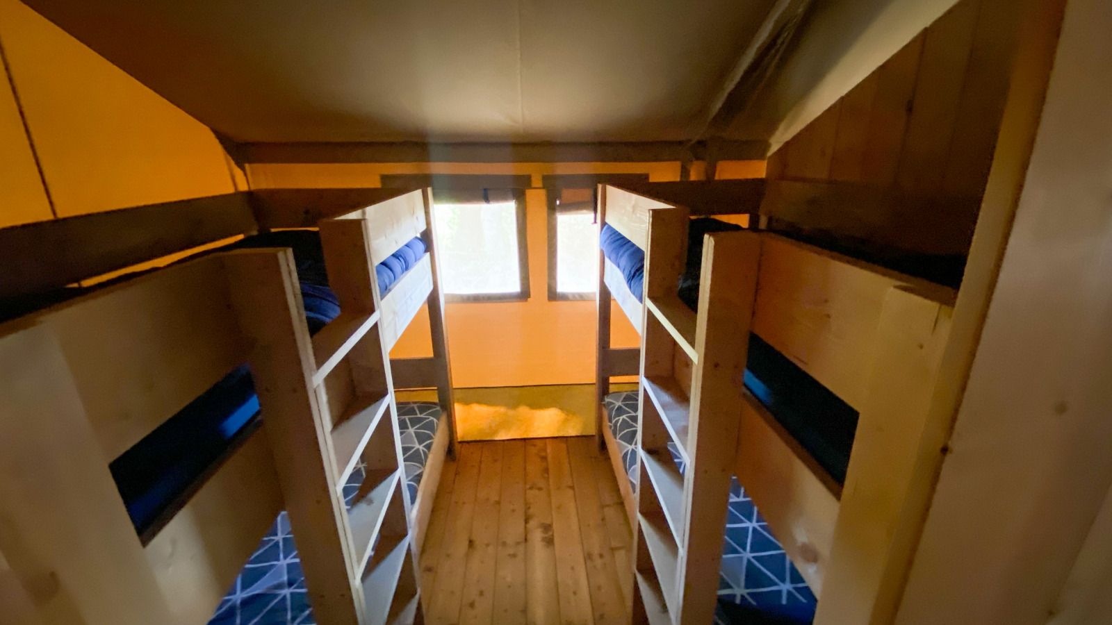 Guest house 352503 - Tent house Zuidoost Groningen - Safaritent incl. sanitair