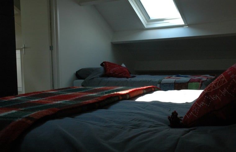 Huisje in Zevenhuizen, comfortabele bedden op zolder in Zuidwest Groningen, Groningen.