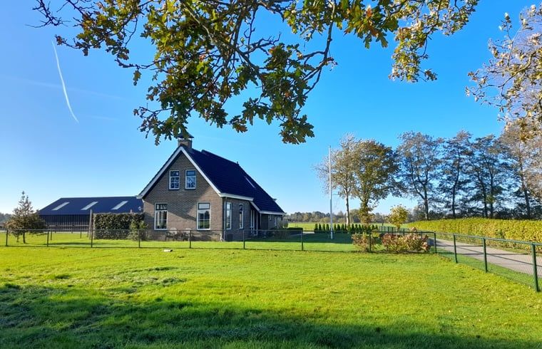 Huisje in Marum, een charmant vakantiehuis in Zuidwest Groningen omgeven door groene natuur.