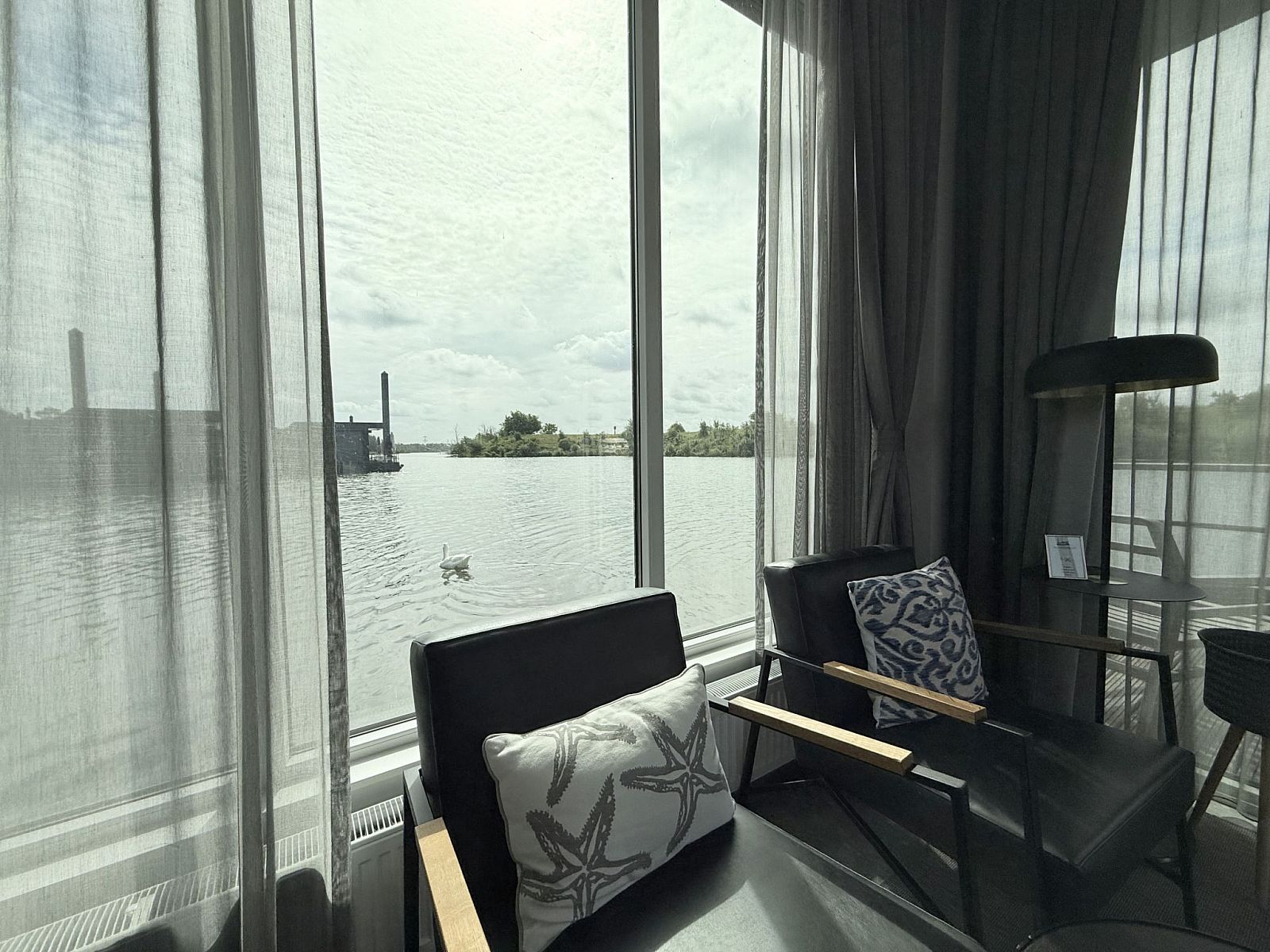 Guest house 371416 - Apartment Midden Limburg - Appartement Maasterp - Woonboot 5